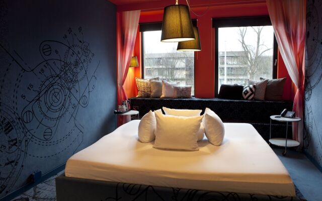 Skotel Amsterdam, Hotelschool The Hague