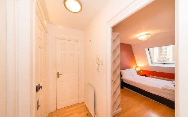 Beautiful West Ken One Bed Apartment