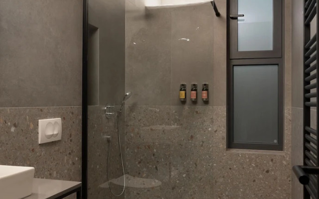 La Vista Suites