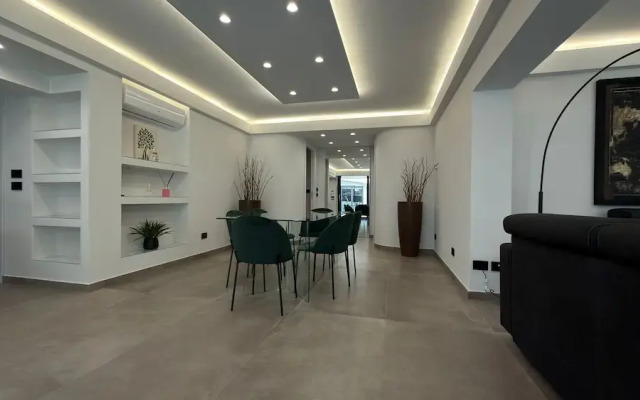 Coco Noir Luxury Villa