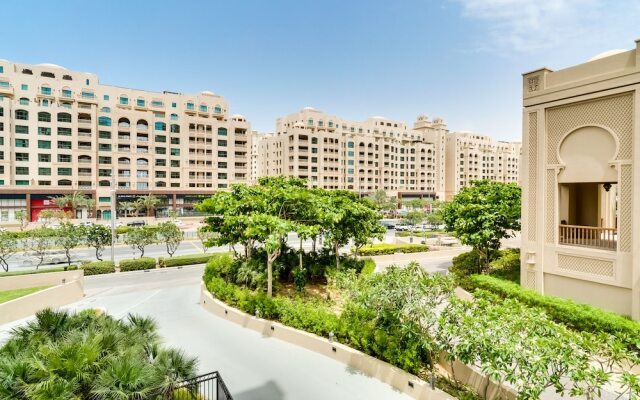 Fairmont North Luxury 2 BR Apt Palm
