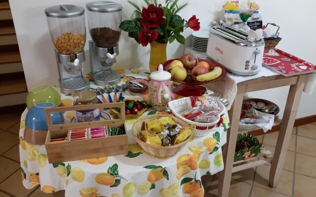 A Due Passi Dal Mare B&B