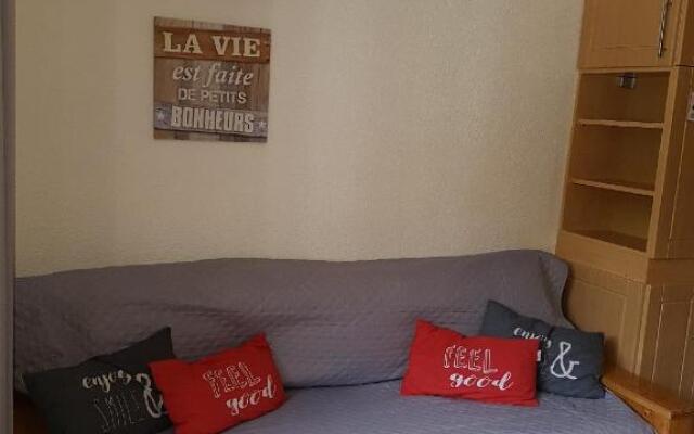 Studio Au Pied Des Pistes Et Funiculaire