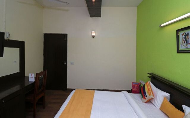 OYO 12477 DLF Phase 2