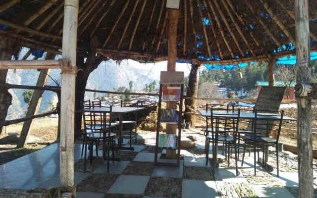 The Goat Village Dayara Bugyal - Hostel