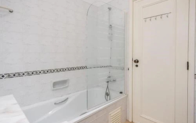 #025 Relaxing and Quiet House with Pool