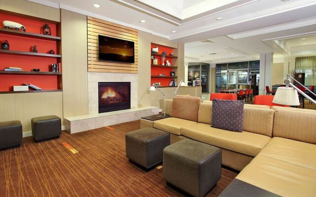 Courtyard Oakland Downtown