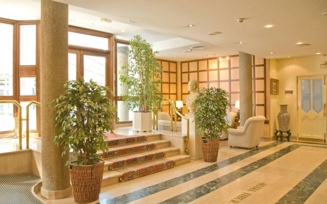 Tibur Hotel