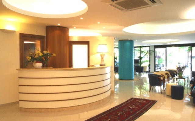 Hotel King