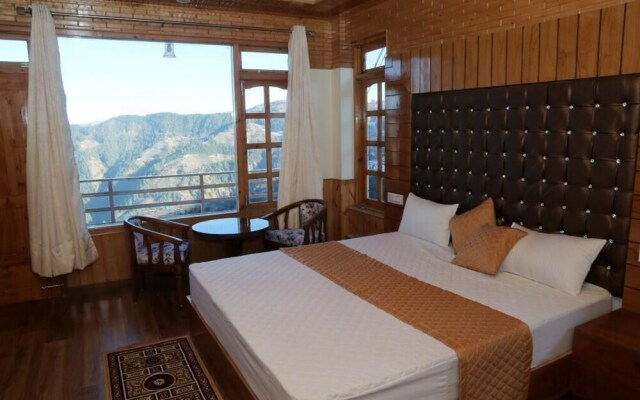 Wood Crista Retreat by Park Tree
