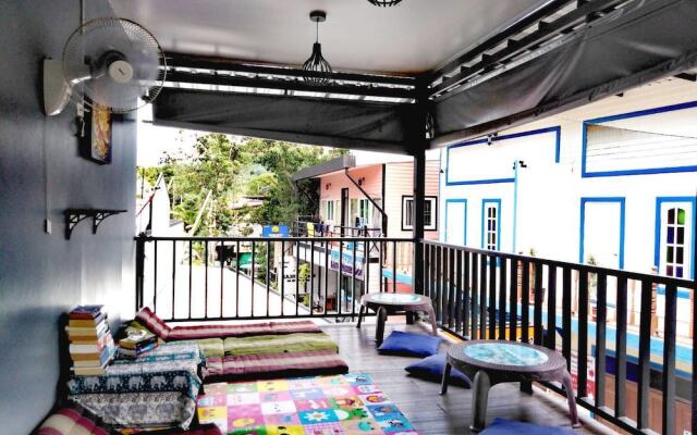 Decho Hostel