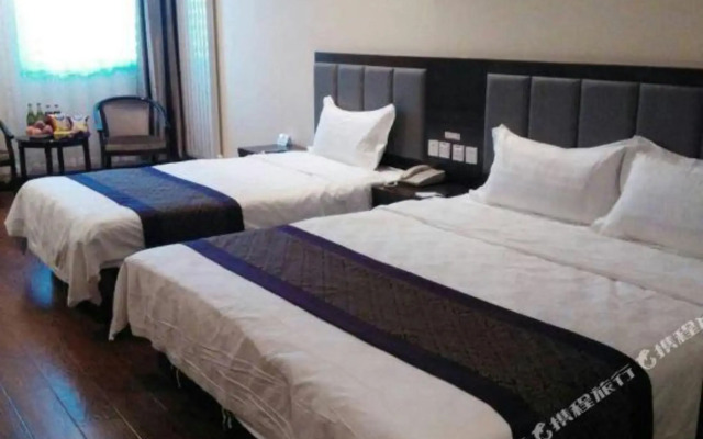 Super 8 Hotel (Penglai Penglaige Dengzhou Road)
