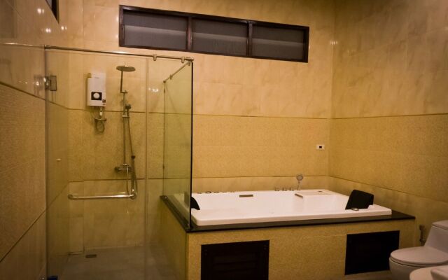 AU Place Hotel