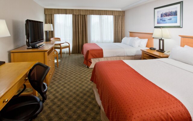 Holiday Inn Hotel & Suites North Vancouver by IHG