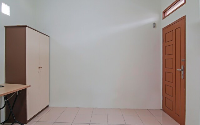 SPOT ON 92093 Feri Homestay