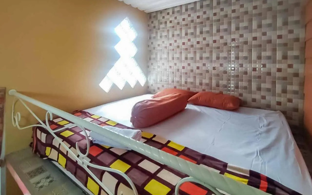 D'H Mansion La Rosa Syariah Sentul By RedDoorz