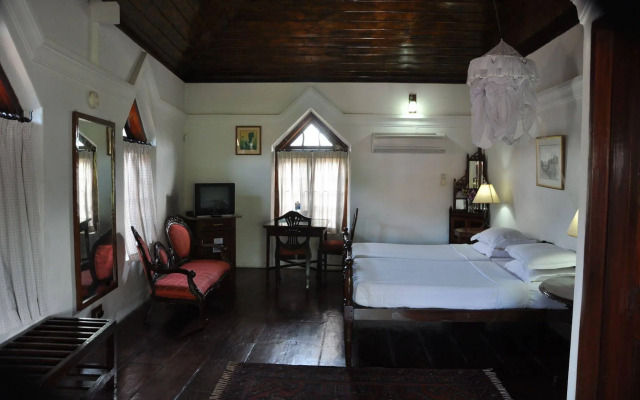 The Old Courtyard Hotel