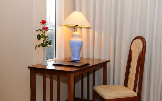 Paloma Hotel – Guest Rooms – Hanoi