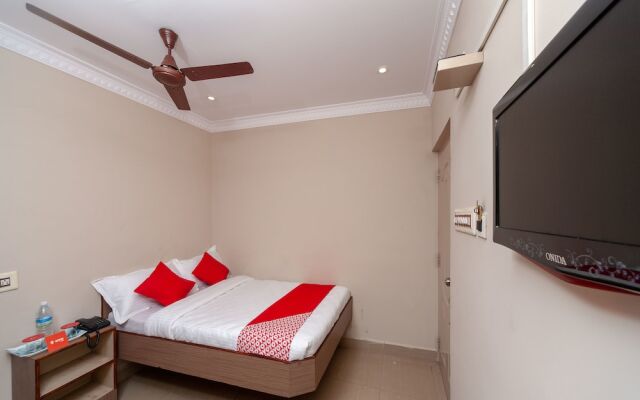 OYO 15477 New Royal Inn