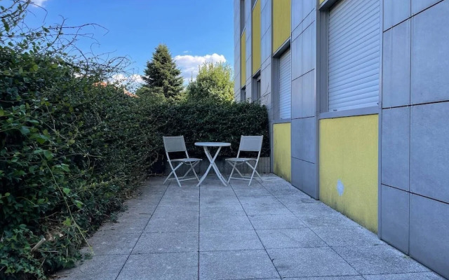 Black Loft Como by Rent all Como