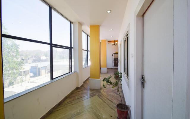 OYO Townhouse 742 Hotel Mangal Inn