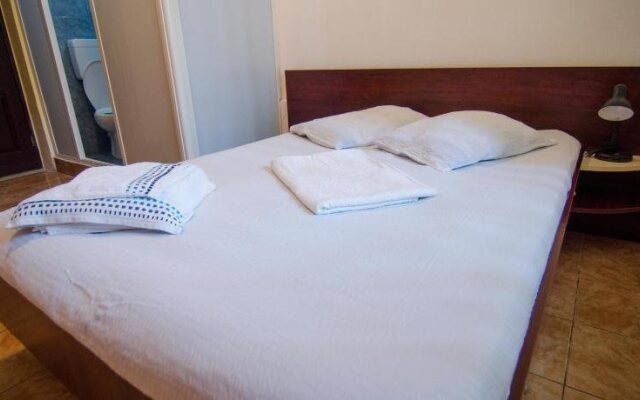 Hotel Proton