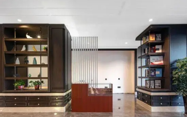 Lanjing Hotel