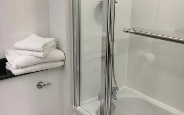 Normanton Park Hotel, Sure Hotel Collection by Best Western