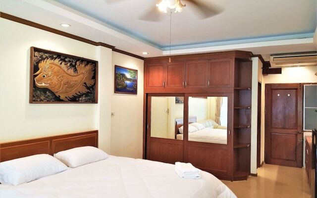 Baan Suan Lalana Large Studio