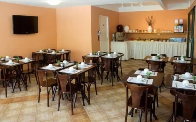 Vicz Palace Hotel