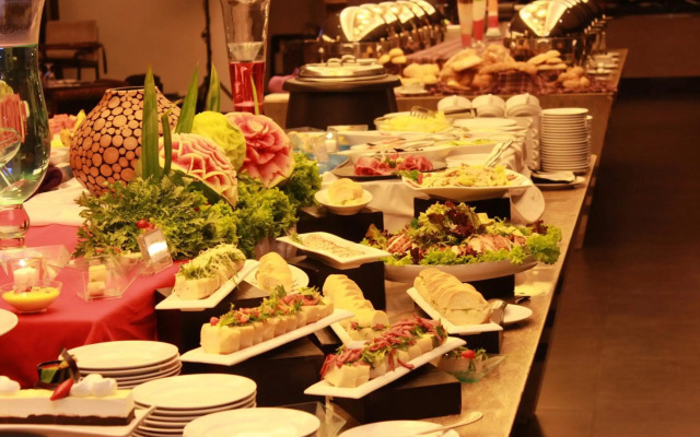 Holiday Inn Bandung Pasteur by IHG