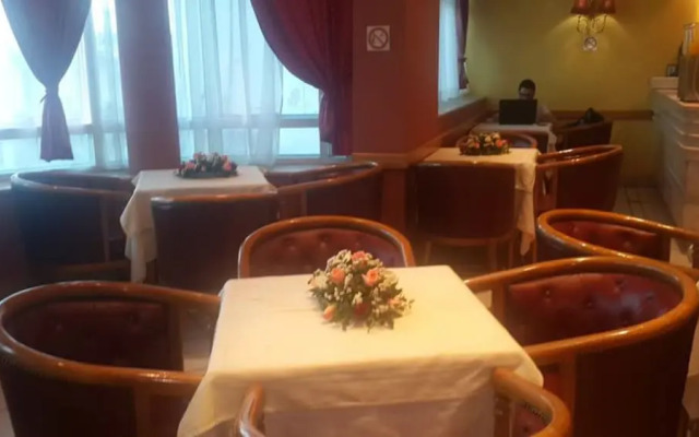 Ariha Hotel