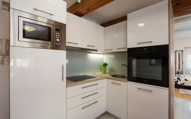 Apartment Akvileia