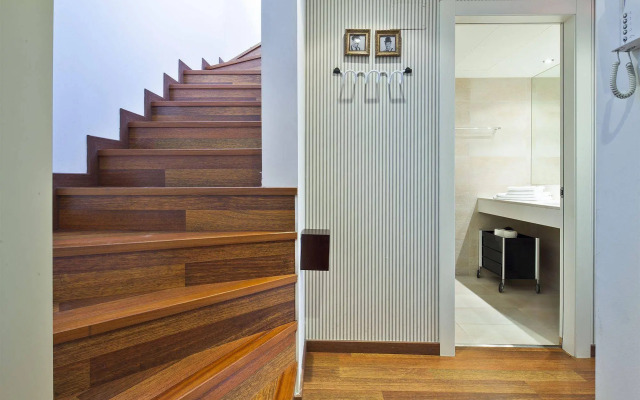Inside Barcelona Apartments Mercat