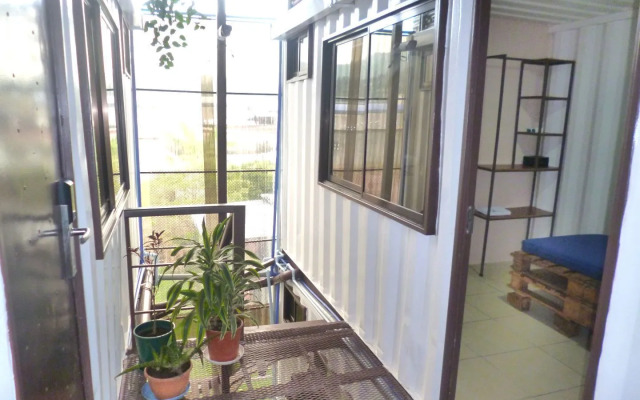 Costa Rica Eco-container Hotel