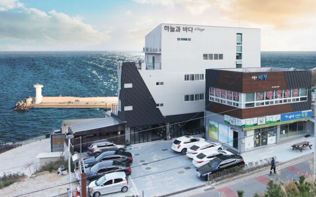 Sky and Ocean Village Pension