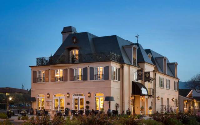 hotelImage