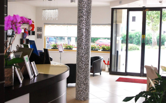 Kairos Garda Hotel