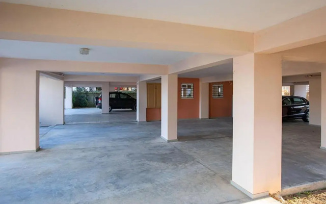 V Luxury Apartment 1