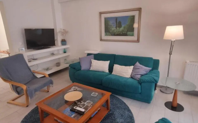 Park view apartment near Panormou