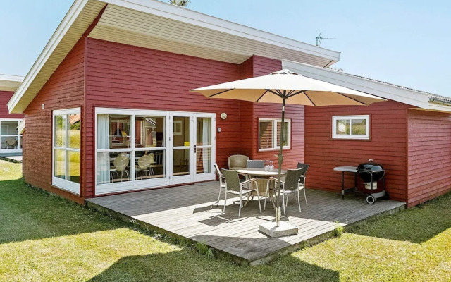 6 Person Holiday Home in Gudhjem