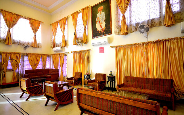 Hotel Rajputana Palace
