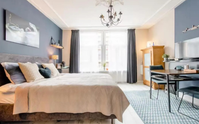 verzorgde kamer in monumentenpand