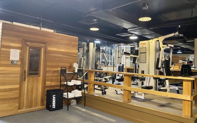 Quality Inn Whitecourt