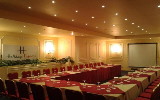 Holidays Express Hotel