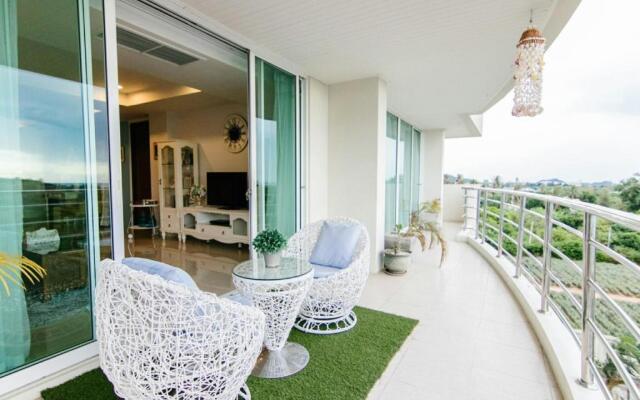 SeaRidge Hua Hin Resort & Pool Villa