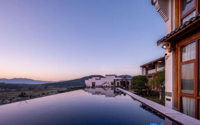 Wengu 1970 Panorama Holiday Hotel