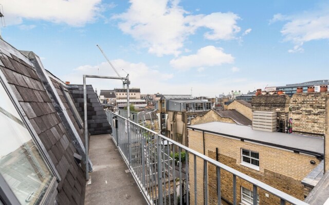 Piccadilly Lofts  by Allô Housing