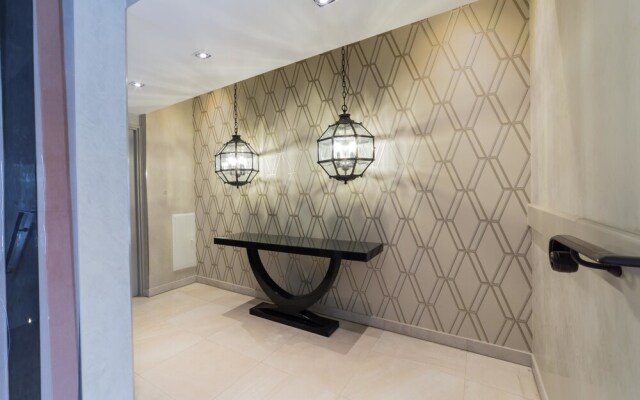Le Foch Apartment 2