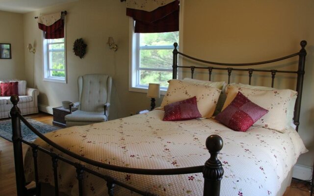 Tulips and Thistle Bed & Breakfast